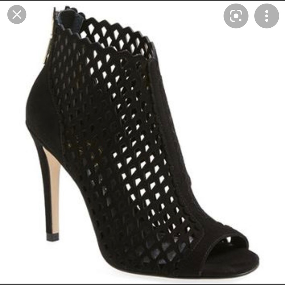 Ivanka Trump Didia Cutout Cage bootie Size 10